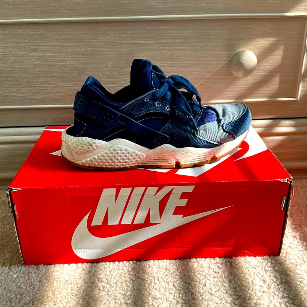 NIKE AIR Shoes